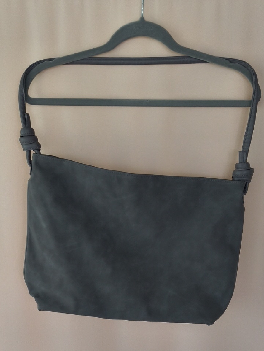 NWOT 8 Other Reasons Dark Gray Purse